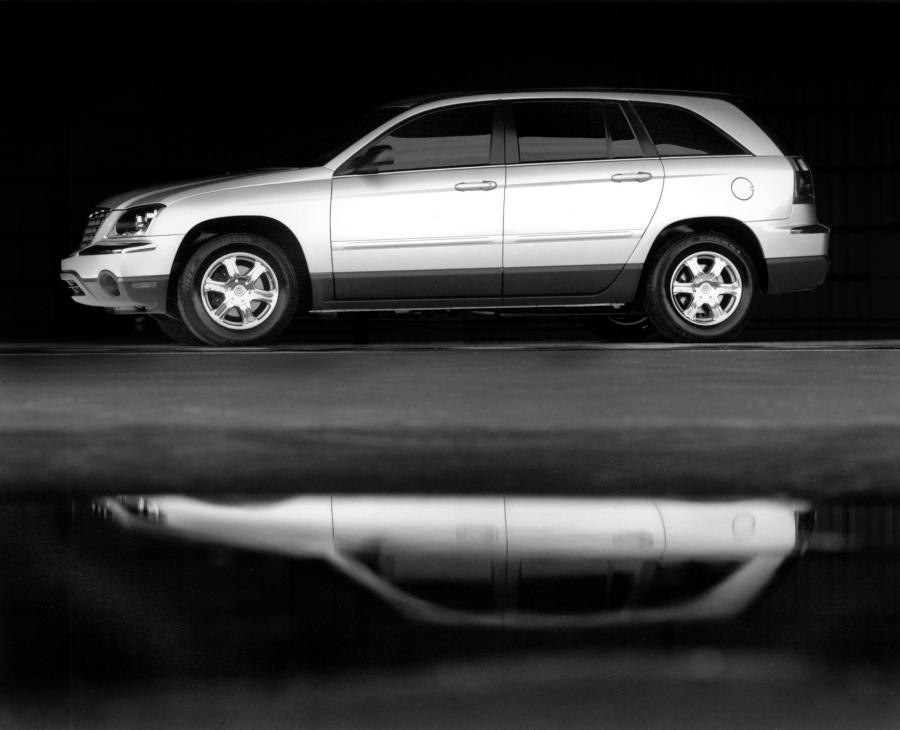  Chrysler Pacifica 2004 года  (фото 47 из 105)